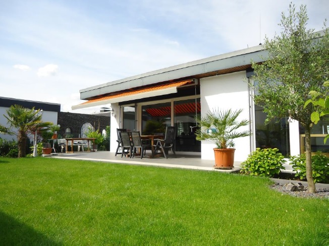 Bungalow in Kaarst, 131 m² PARLAK IMMOBILIEN