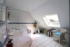Atemberaubendes Einfamilienhaus mit Pool in exponierter Wohnlage - Badezimmer
