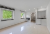 Der Wald als Nachbar - Hochwertiger Bungalow mit Privatsphäre in Essen-Kettwig - Ansicht zum Einliegerwohnung Entrée