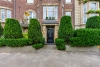 Stilvolle Gartenwohnung in denkmalgeschützter Villa an der Rheinfront von Oberkassel - Eingangstür