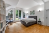 Stilvolle Gartenwohnung in denkmalgeschützter Villa an der Rheinfront von Oberkassel - Schlafzimmer 1