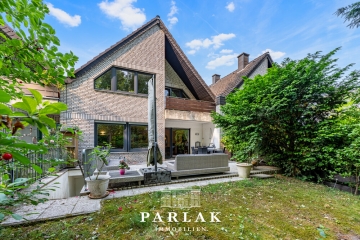 Rarität in Villenlage – Traumhaftes Einfamilienhaus in Alt-Meererbusch, 40667 Meerbusch, Reihenhaus zum Kauf