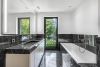 Luxus-Beletage in repräsentativer Villa - Badezimmer