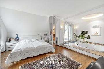 Außergewöhnliche Doppelhaushälfte mit Einliegerwohnung, Sauna und Kamin!, 42651 Solingen, Doppelhaushälfte