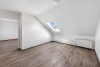 Großzügiges Wohnhaus mit Traumgarten, Balkon & Loggia – vielseitig nutzbar in Grevenbroich - Zimmer im Dachgeschoss