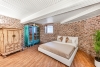 "Haus-im-Haus" im Loftstil - Schlafzimmer