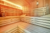 Repräsentatives Villenanwesen mit Schwimmhalle auf Parkgrundstück am Waldrand - Sauna