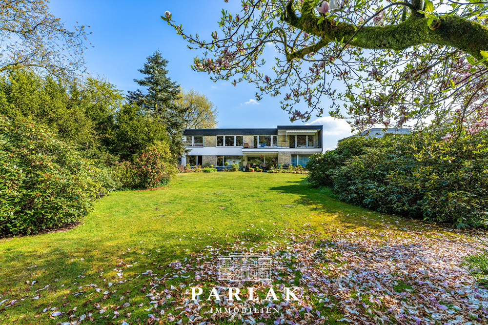 Charmantes Zweifamilienhaus in idyllischer Lage von Ratingen-Lintorf, 40885 Ratingen, Zweifamilienhaus