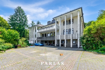 Repräsentatives Villenanwesen mit Potenzial zur Mehrfamiliennutzung, 42579 Heiligenhaus, Mehrfamilienhaus
