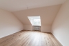 Stilvoll sanierte 4-Zimmer-Wohnung mit Sonnenbalkon in Düsseldorf-Oberkassel - Schlafzimmer